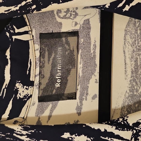 Reformation Cuba Button Down Shirt In Naked Lunch Pring - Picture 4 of 6